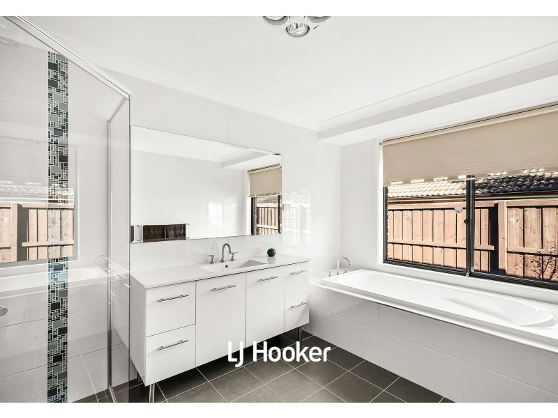 64 Fingal Avenue, Glenhaven NSW 2156