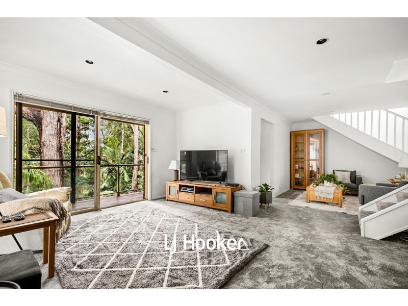 27 Longworth Crescent, Castle Hill NSW 2154