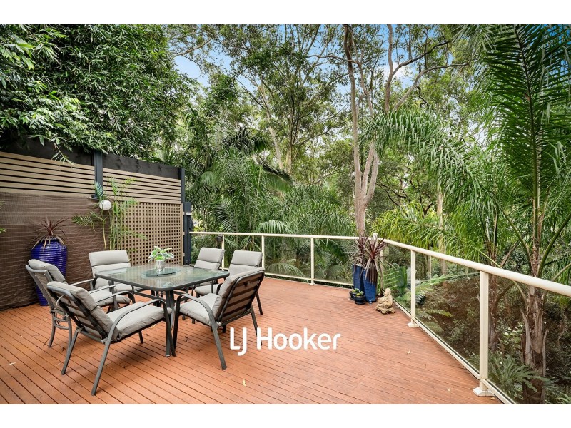 27 Longworth Crescent, Castle Hill NSW 2154