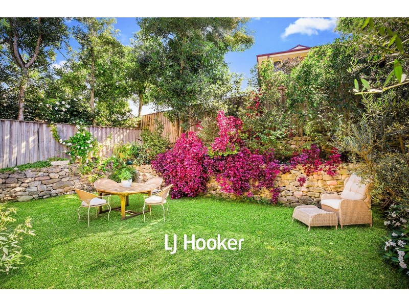 1 Finchley Place, Glenhaven NSW 2156