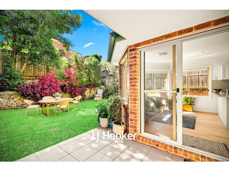 1 Finchley Place, Glenhaven NSW 2156