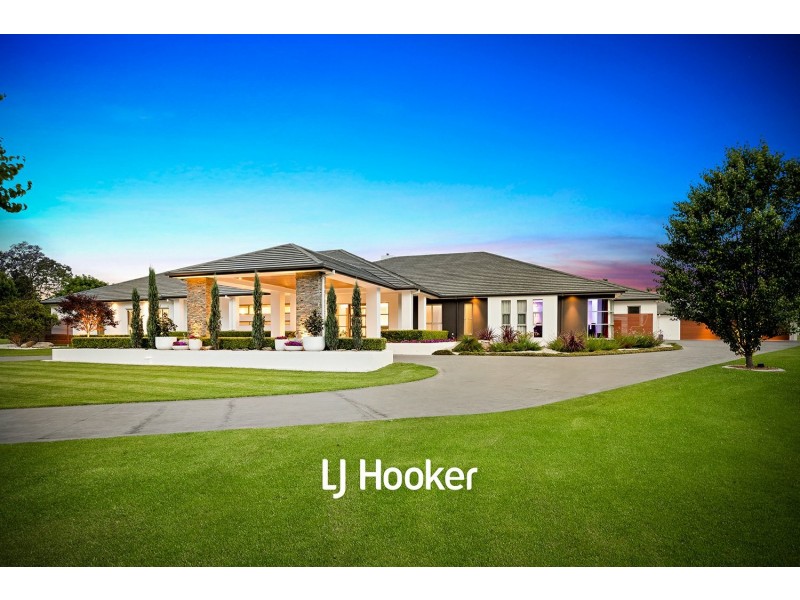 8 Gilligans Road, Dural NSW 2158