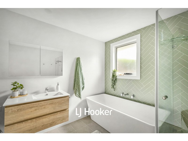 8 Blaxland Place, Glenhaven NSW 2156