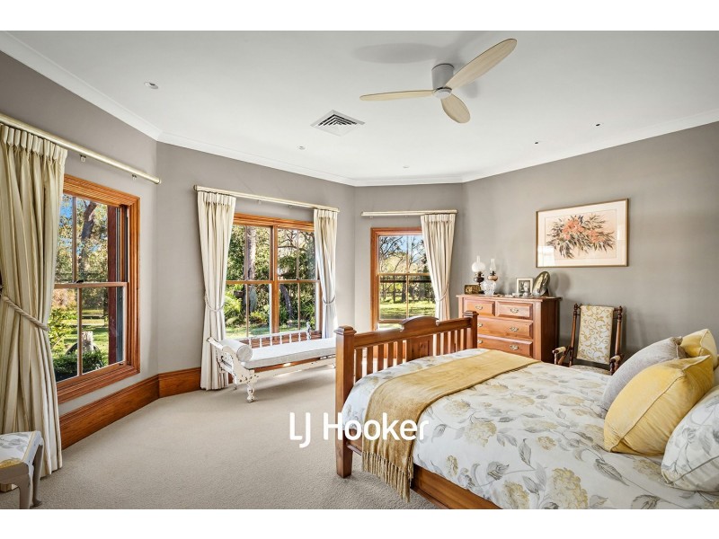 12 Binalong Road, Kenthurst NSW 2156