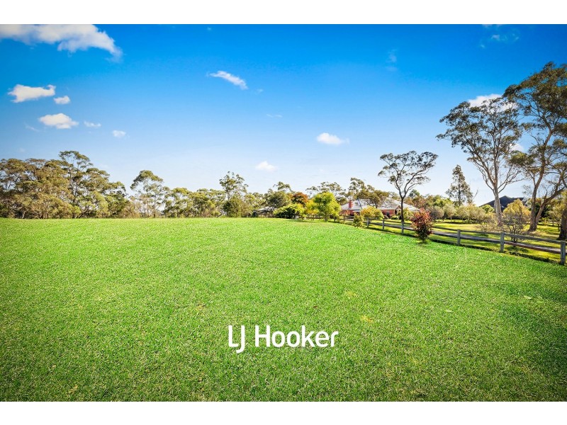 12 Binalong Road, Kenthurst NSW 2156
