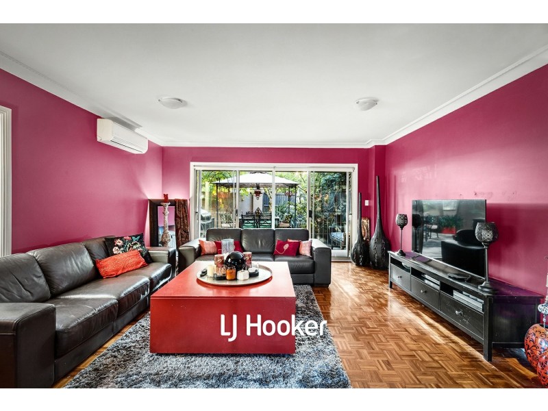 Unit 2/691 Old Northern Road, Dural NSW 2158