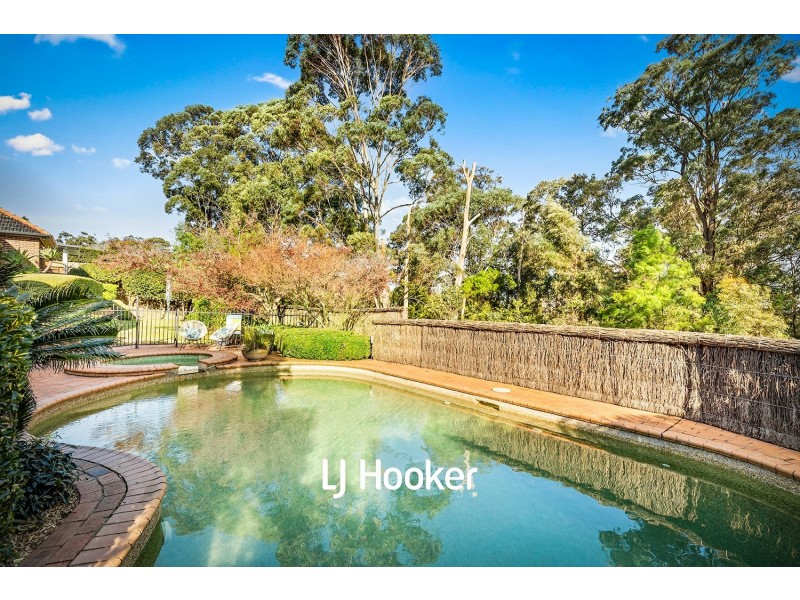 8 Golders Green Way, Glenhaven NSW 2156