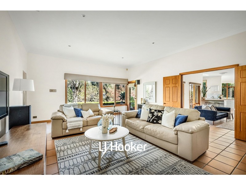 8 Golders Green Way, Glenhaven NSW 2156