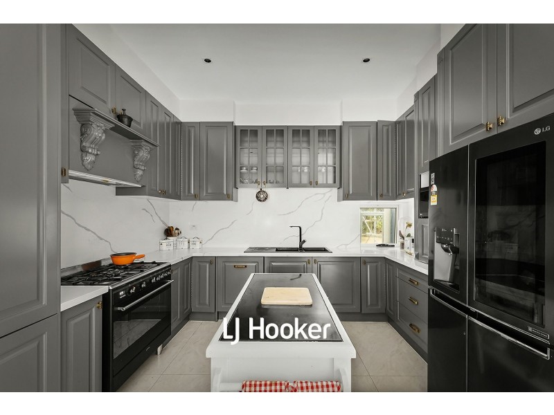 34 Cranstons Road, Middle Dural NSW 2158