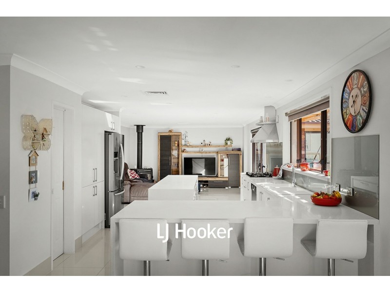 4 Elaine Place, Middle Dural NSW 2158