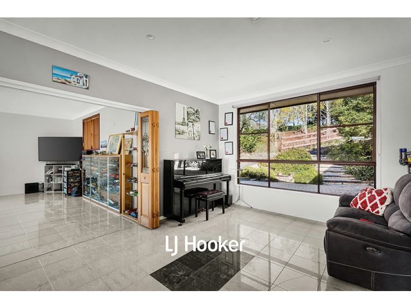 4 Elaine Place, Middle Dural NSW 2158