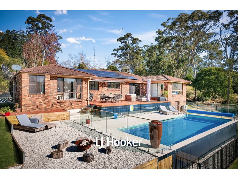 4 Elaine Place, Middle Dural NSW 2158