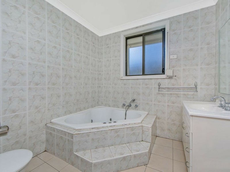 9 Clucas Road, Dharruk NSW 2770