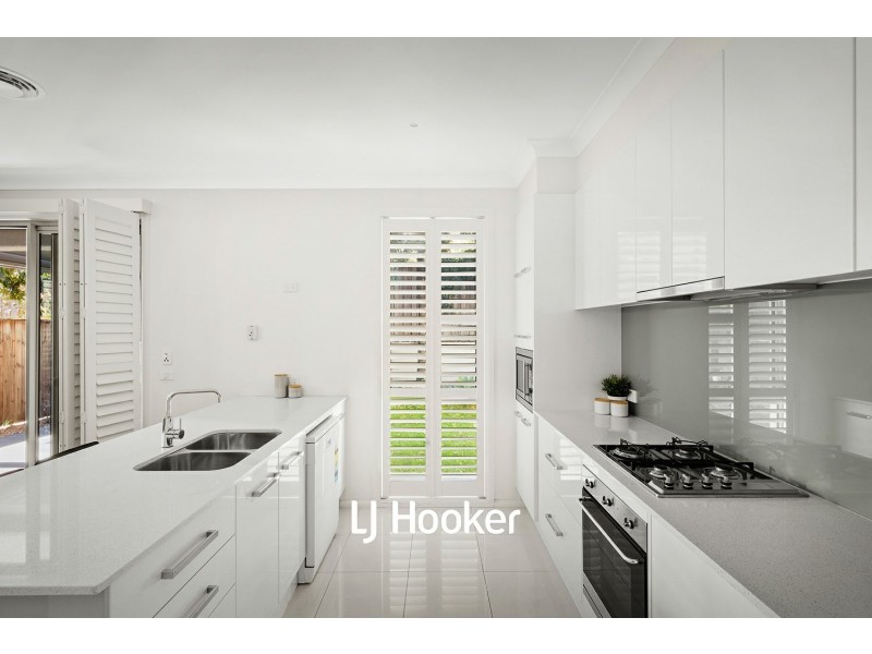 12 Baronia Circuit, Castle Hill NSW 2154