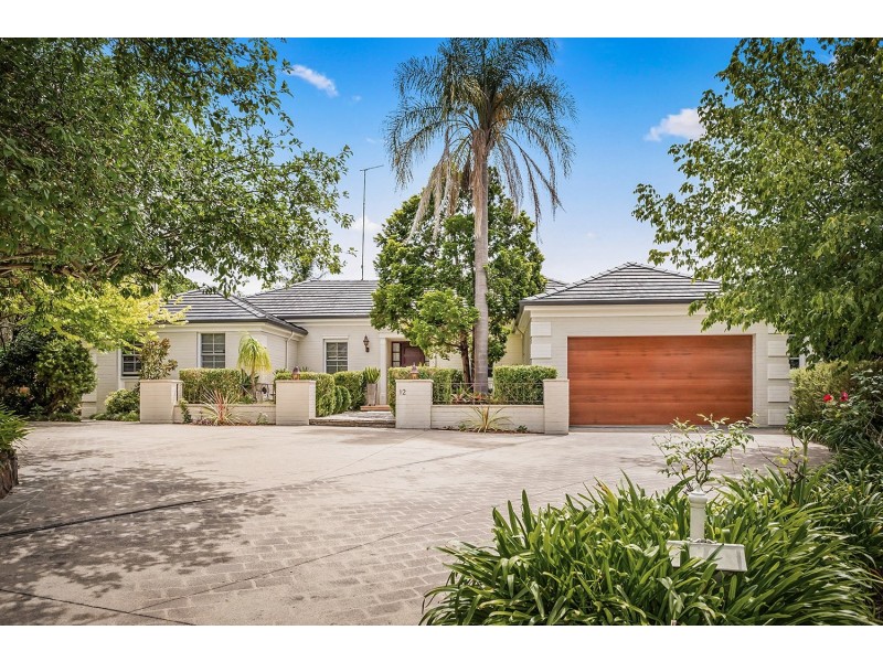 12 Lynstock Avenue, Castle Hill NSW 2154