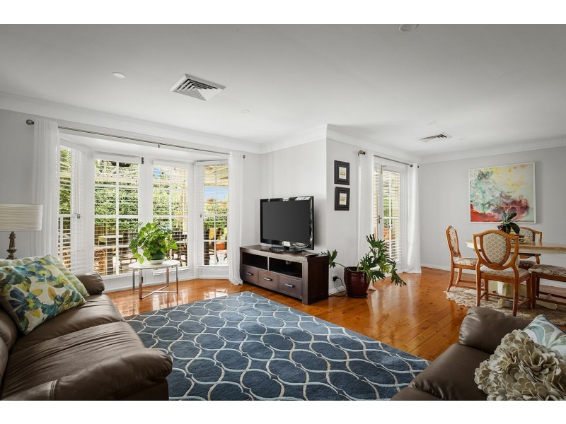 12 Lynstock Avenue, Castle Hill NSW 2154