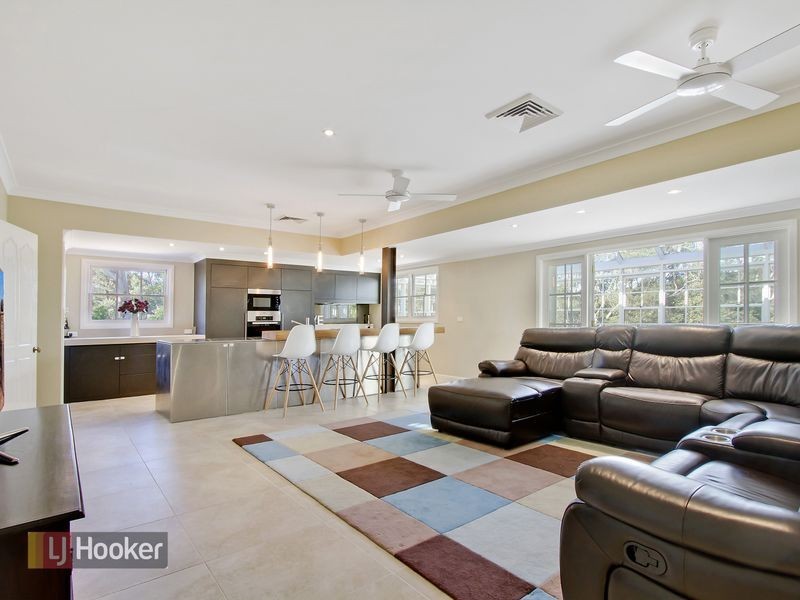 22 Gilligans Rd, Dural NSW 2158