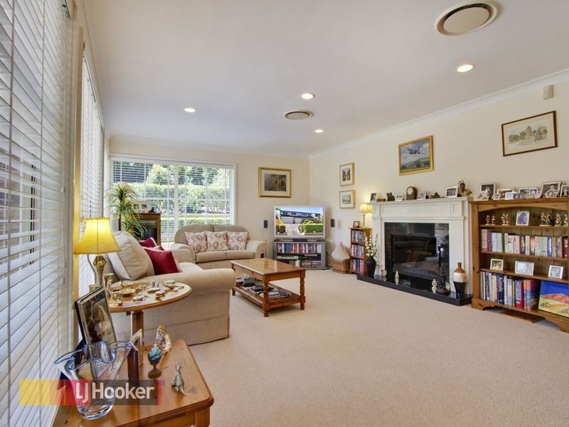 70 Fingal Ave, Glenhaven NSW 2156