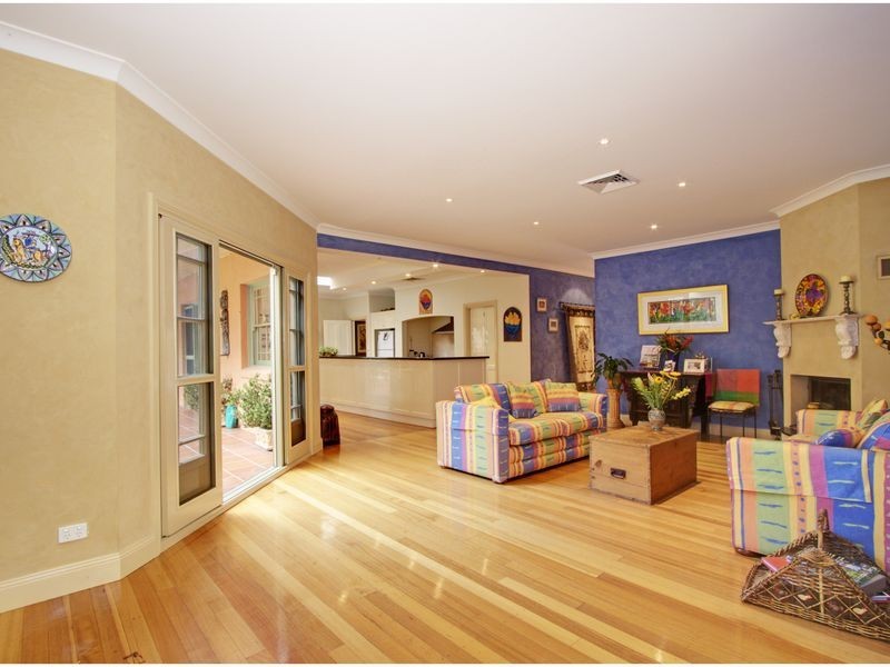 18 Lancewood Road, Dural NSW 2158