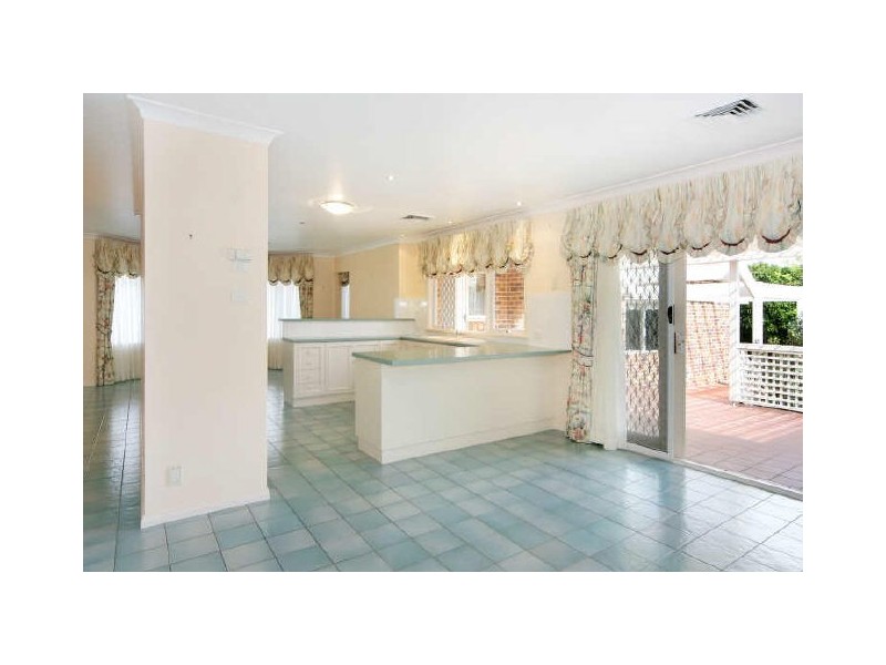 2 Golders Green Way, Glenhaven NSW 2156