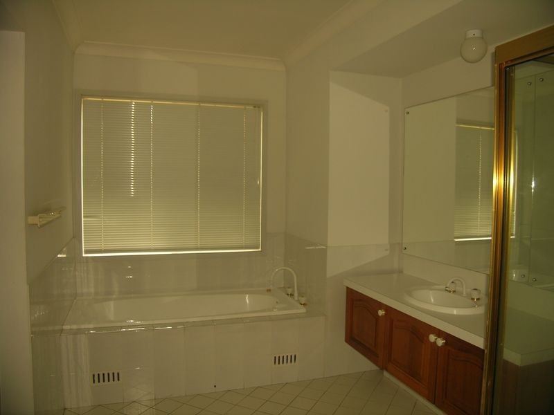 25 Ridgecrop Drive, Castle Hill NSW 2154