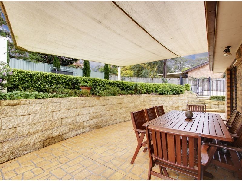 5 Carinda Drive, Glenhaven NSW 2156