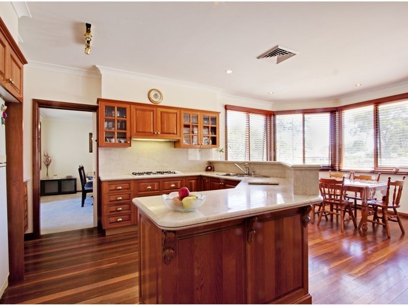 4 Oakridge Place, Kenthurst NSW 2156
