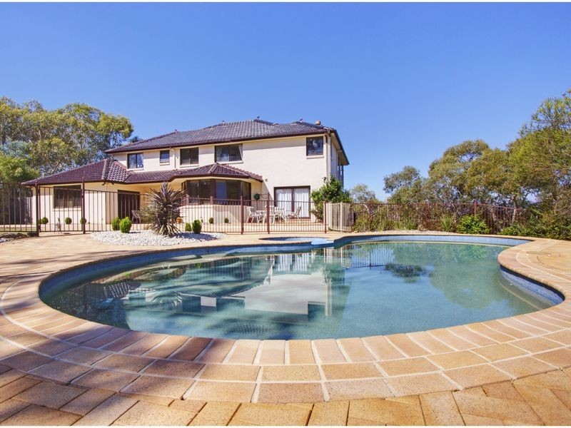 4 Oakridge Place, Kenthurst NSW 2156