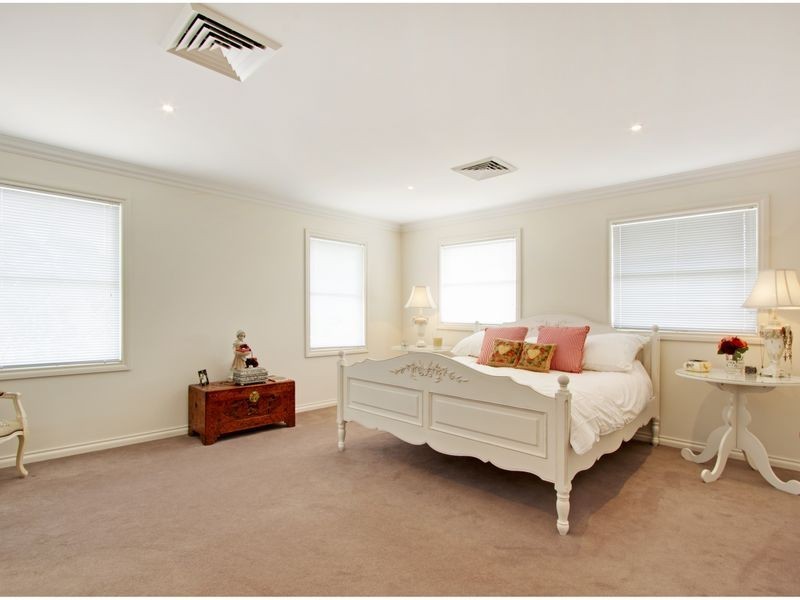 2 Woongarra Way, Glenhaven NSW 2156