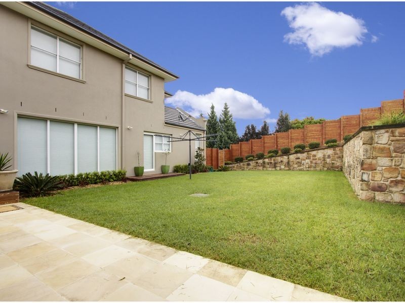 2 Woongarra Way, Glenhaven NSW 2156