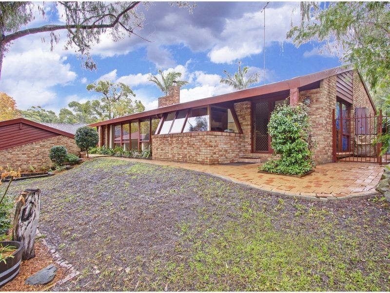 17 Carinda Drive, Glenhaven NSW 2156