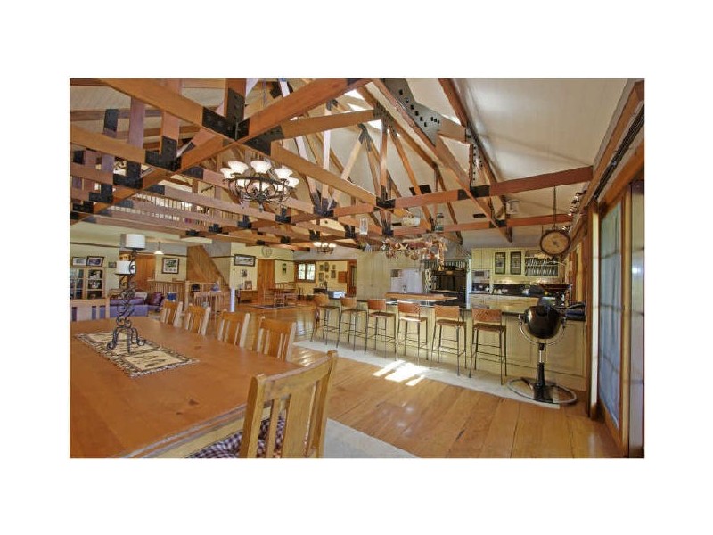 12 Blacks Rd, Arcadia NSW 2159