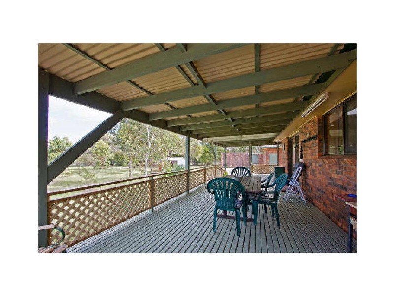 11 Ellendale Road, Kenthurst NSW 2156