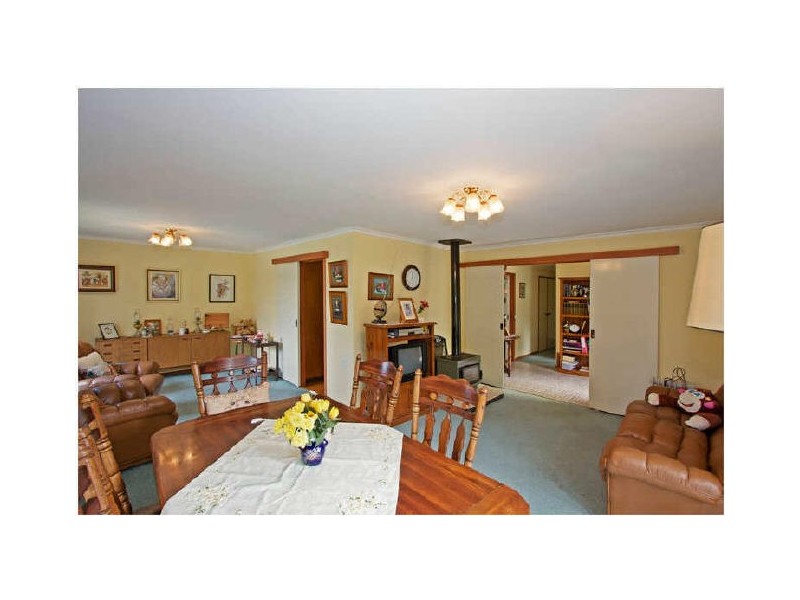 11 Ellendale Road, Kenthurst NSW 2156