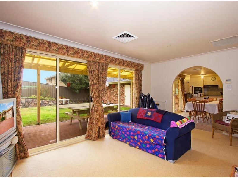 16 Freeman Avenue, Castle Hill NSW 2154
