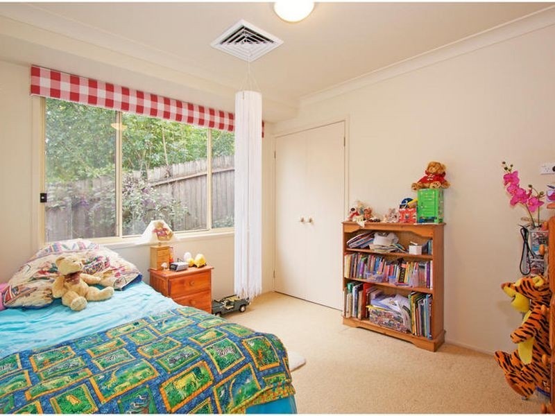 16 Freeman Avenue, Castle Hill NSW 2154