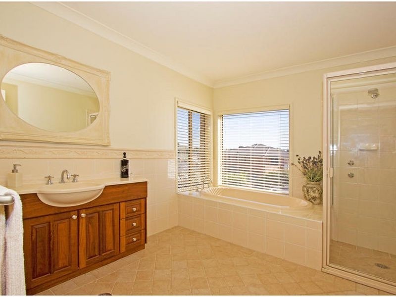 22 Highfield Place, Beaumont Hills NSW 2155