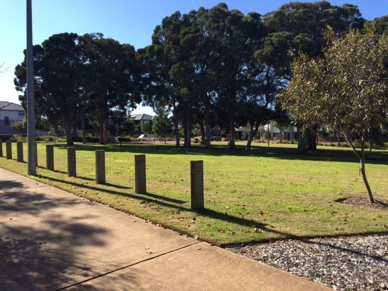 33 Caddies Boulevard, Rouse Hill NSW 2155