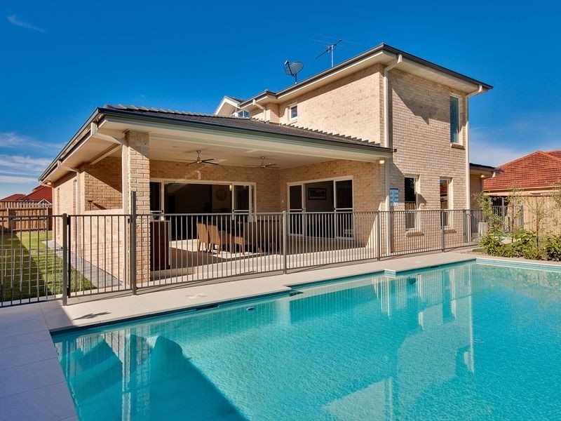 18 McIntyre Pl, Castle Hill NSW 2154