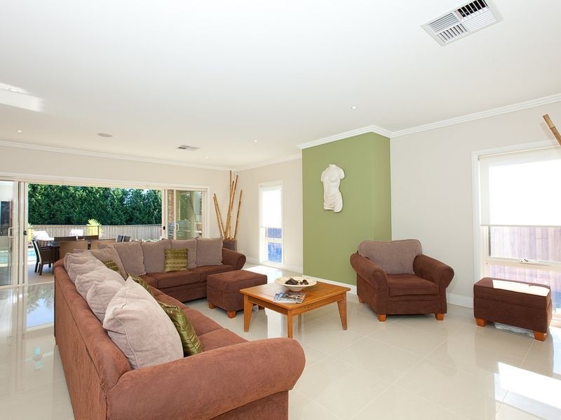 18 McIntyre Pl, Castle Hill NSW 2154