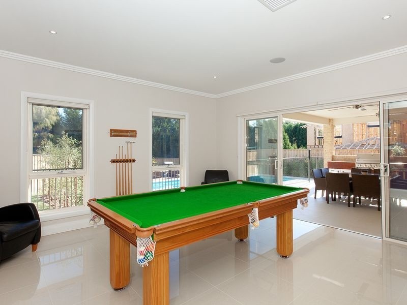 18 McIntyre Pl, Castle Hill NSW 2154