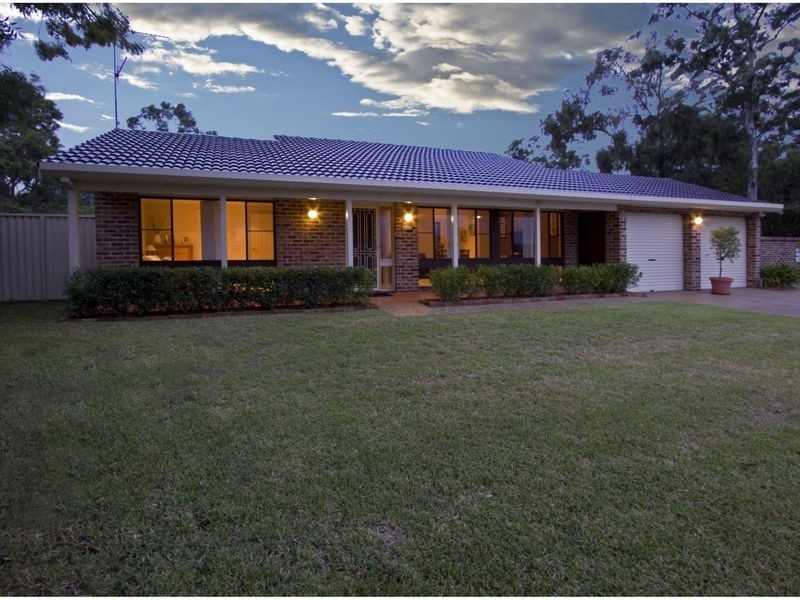 1 Greenbank Drive, Glenhaven NSW 2156