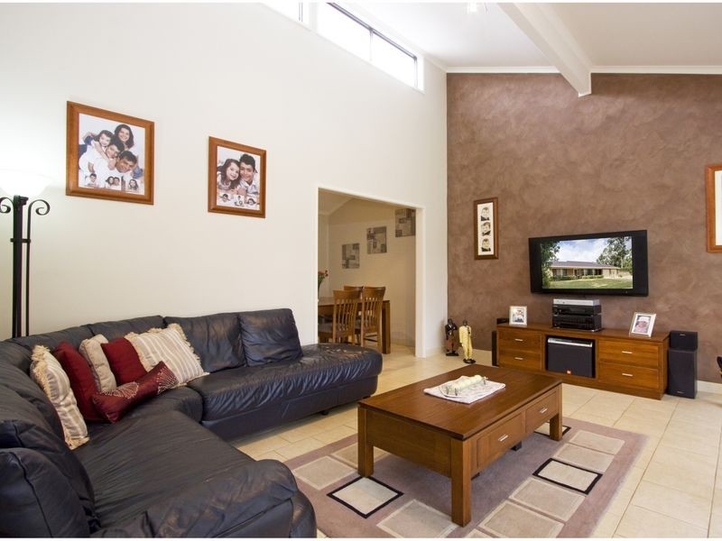 1 Greenbank Drive, Glenhaven NSW 2156