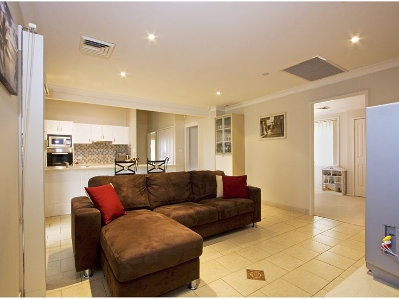 1 Greenbank Drive, Glenhaven NSW 2156