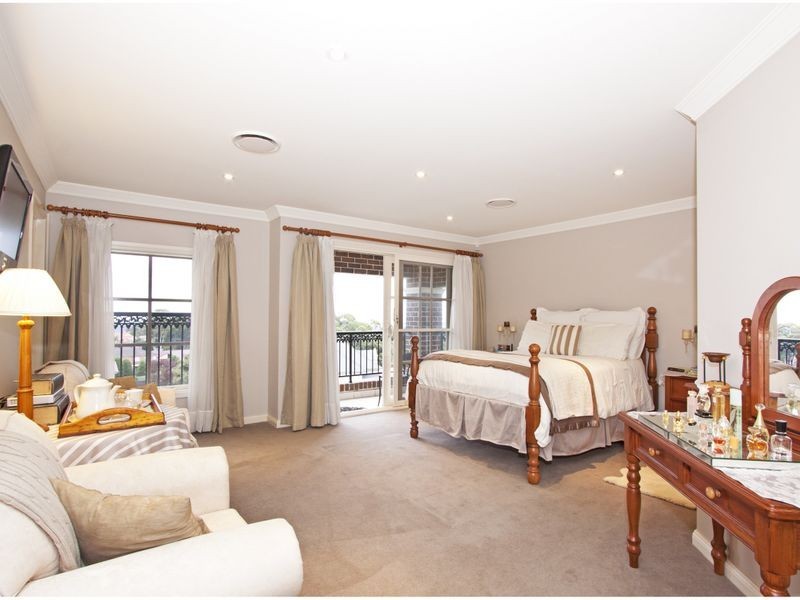 1 Fullers Road, Glenhaven NSW 2156