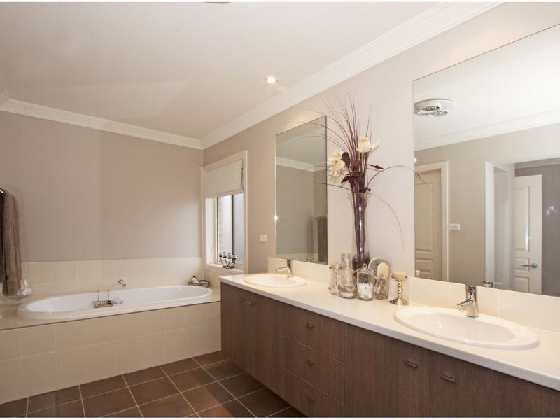 1 Fullers Road, Glenhaven NSW 2156