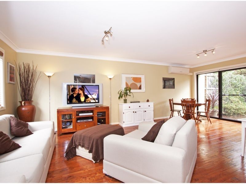 2/556 Old Northern Road, Dural NSW 2158