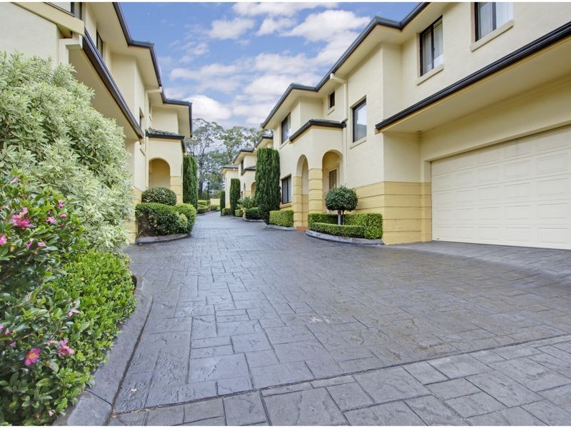 2/556 Old Northern Road, Dural NSW 2158