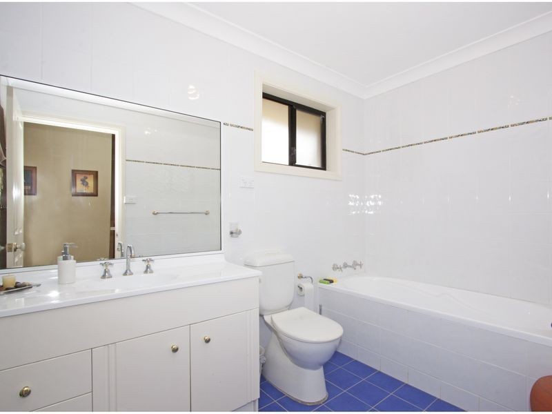 2/556 Old Northern Road, Dural NSW 2158