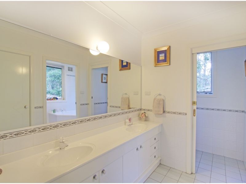 4 Bushland Place, Kenthurst NSW 2156